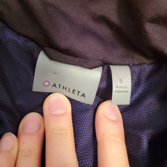 Athleta "Sprinter" lightweight vest. Blue/Purple. Size S. Polyester. - Picture 8 of 11